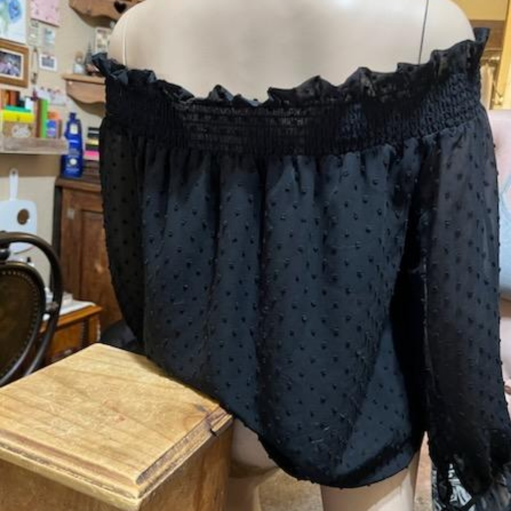 Divided Blouse - Picture 5 of 6
